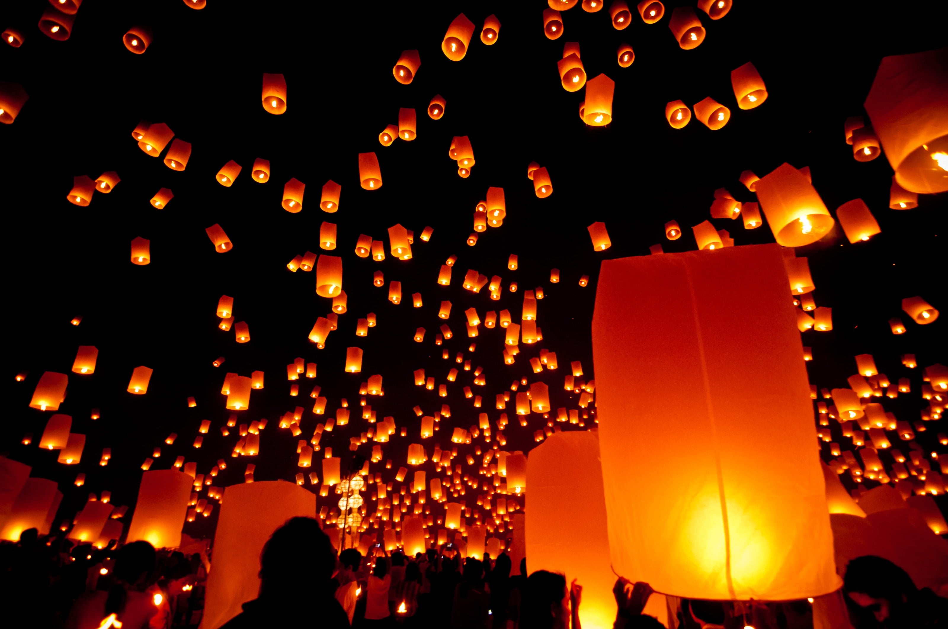 Yi Peng 2026: Chiang Mai's Lantern Festival, Night by Night