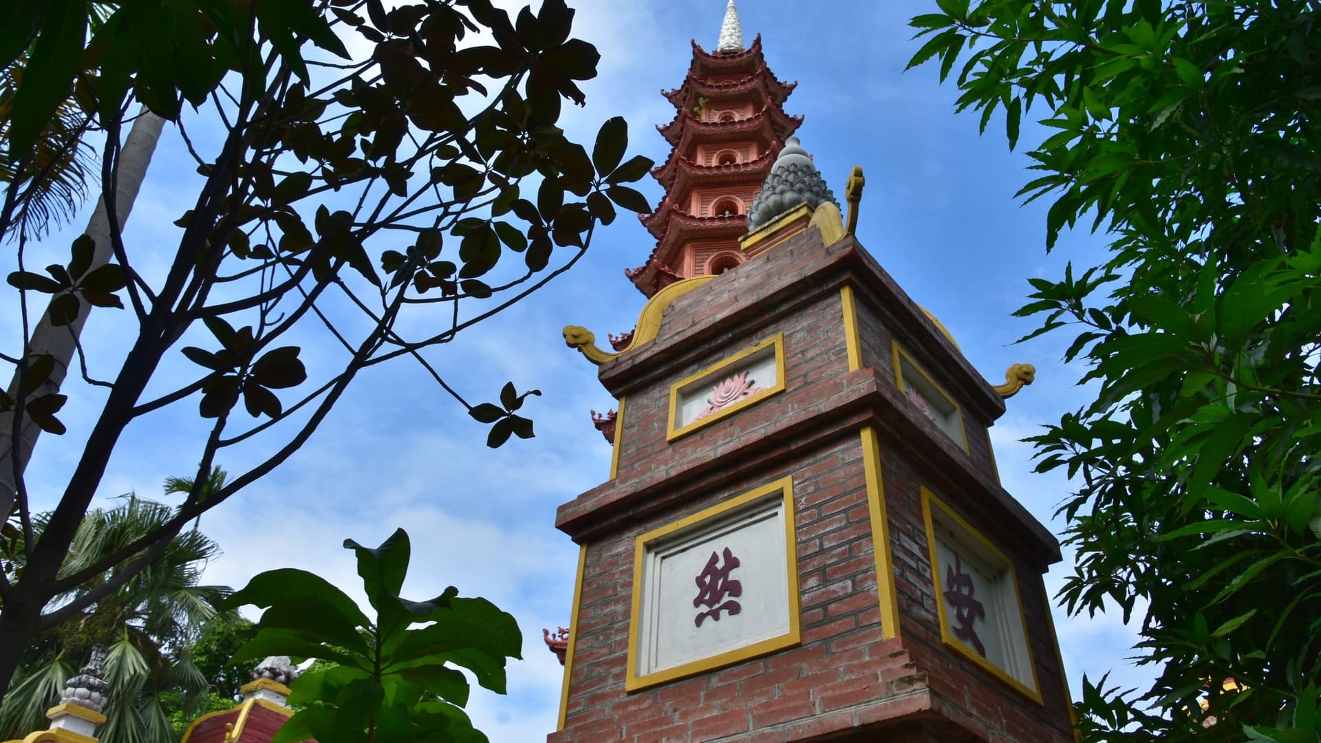 Stupas at Tran Quoc Pagoda in Hanoi, an anchor on the northern leg of the circuit.