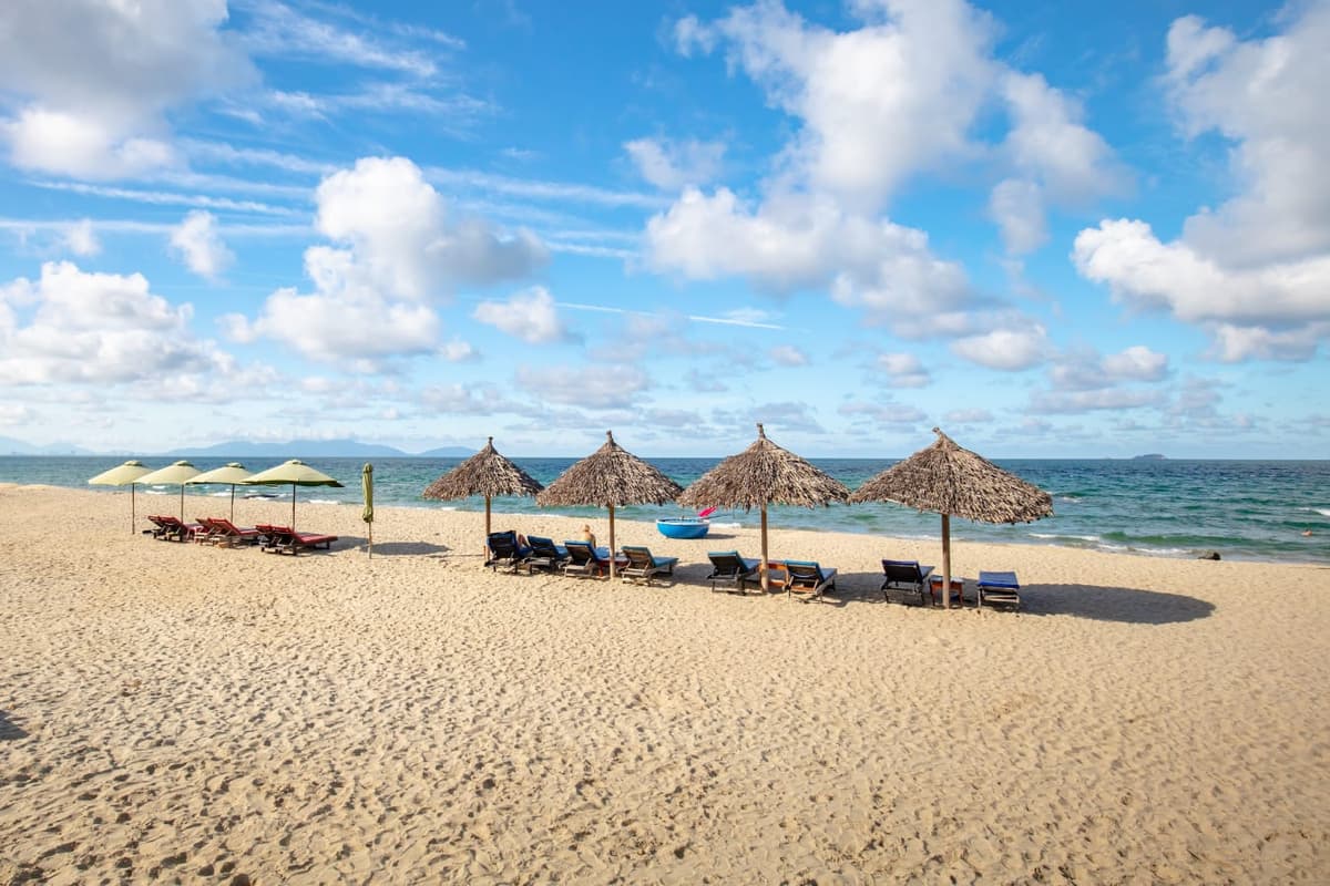 La playa de An Bang cerca de Hoi An, la base más tranquila para una estancia de lujo organizada en torno al resort.