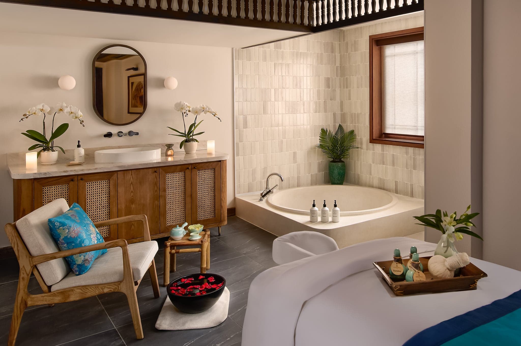 Pueblos artesanos, cocina y spa