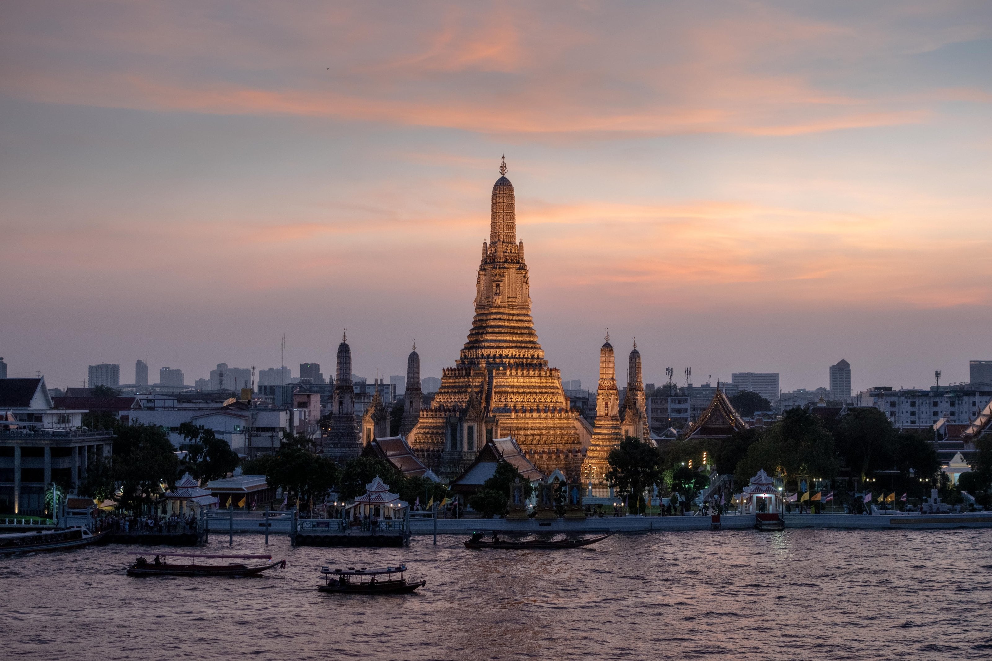 Christmas and New Year 2026/27 in Thailand and Vietnam: What to Lock In Now