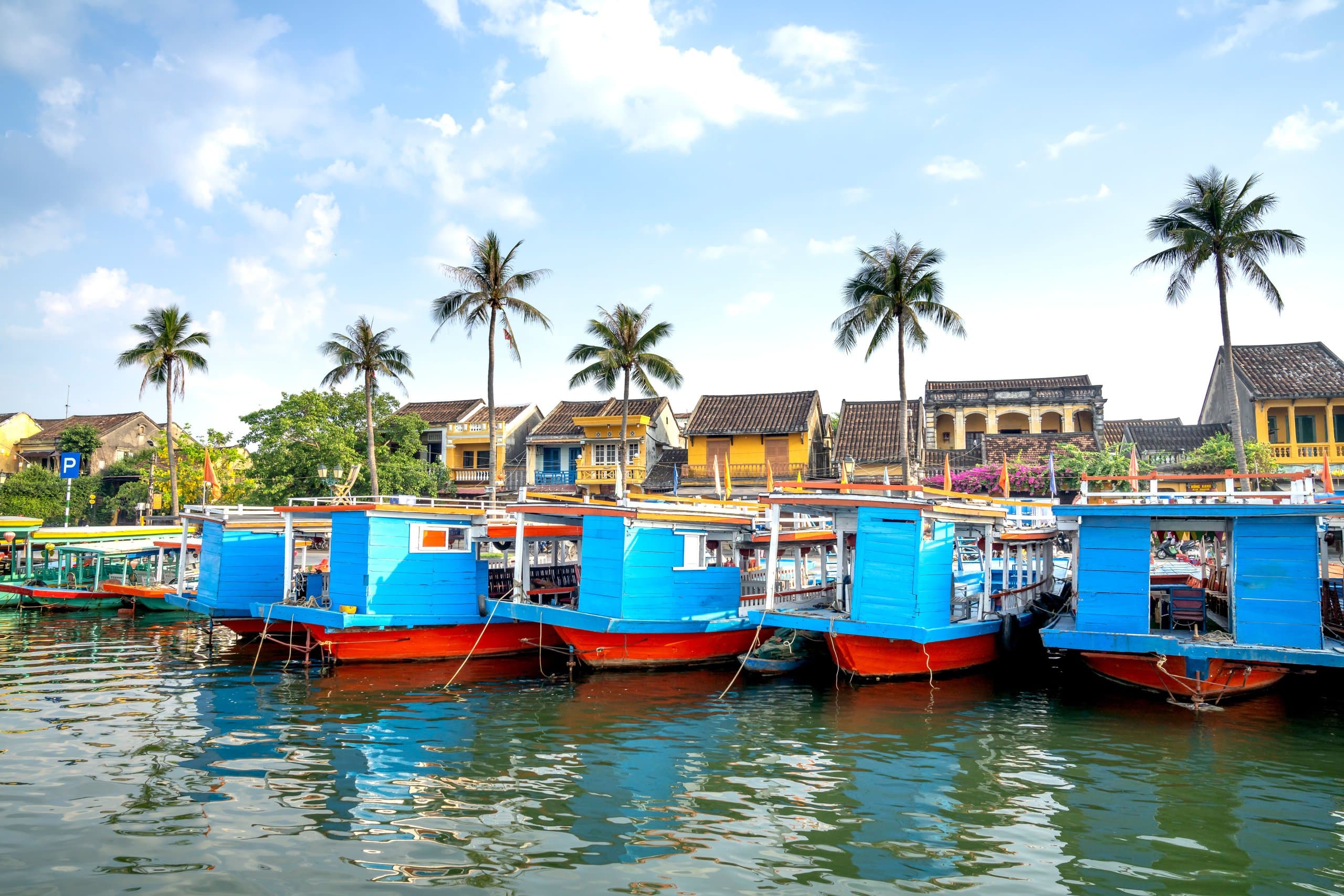เมืองโคมไฟริมแม่น้ำทูโบน