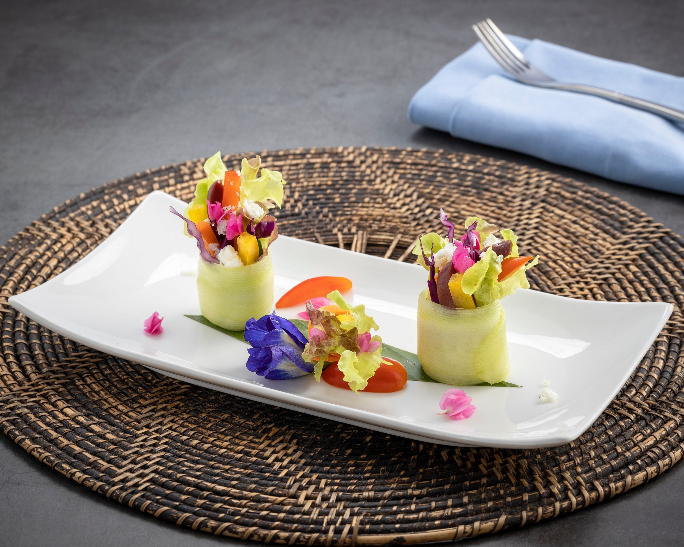 Món ăn hướng đến sức khỏe được bày trên đĩa tại Banyan Tree Samui.